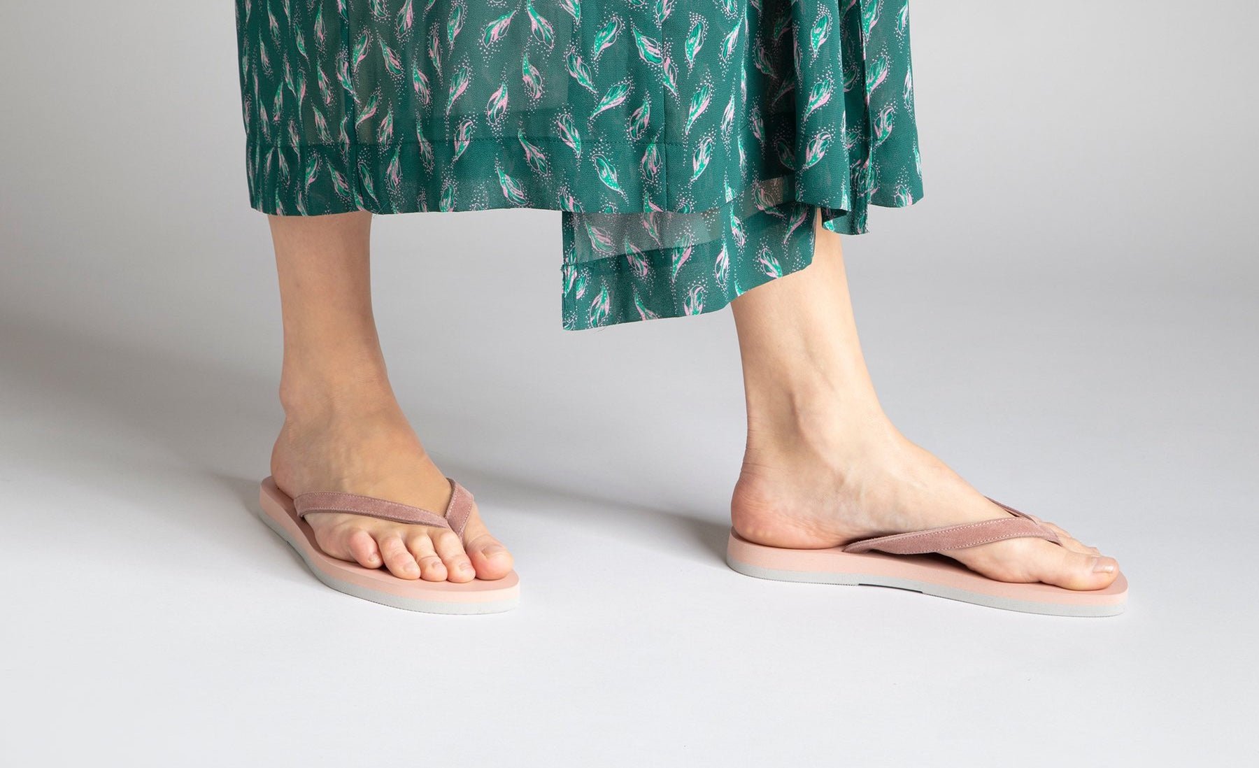 Women's Flip-Flop Sandals | THE RESORT CO