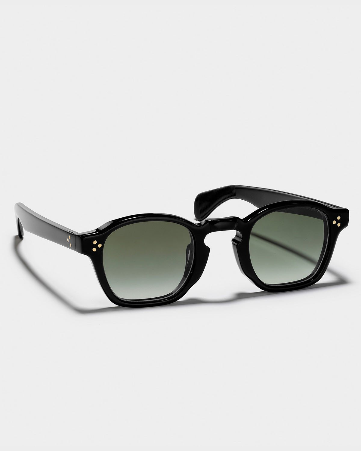 Riviera Black - THE RESORT CO