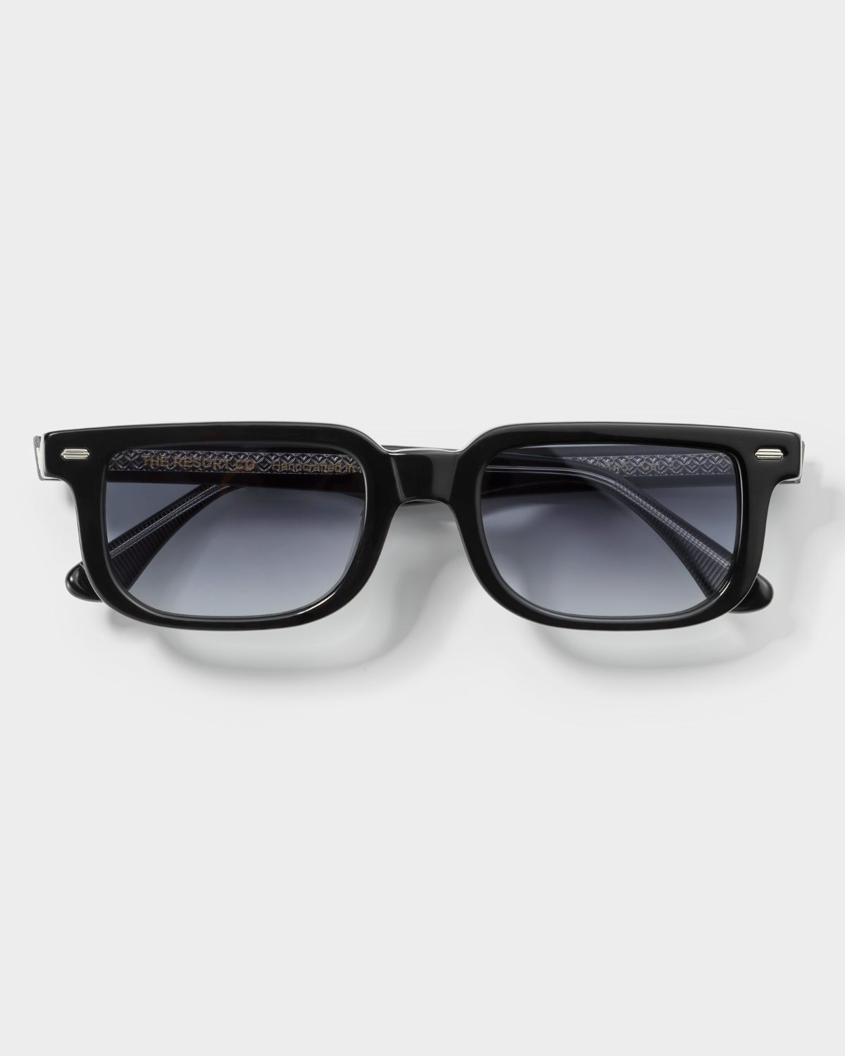 Vetro Black - THE RESORT CO